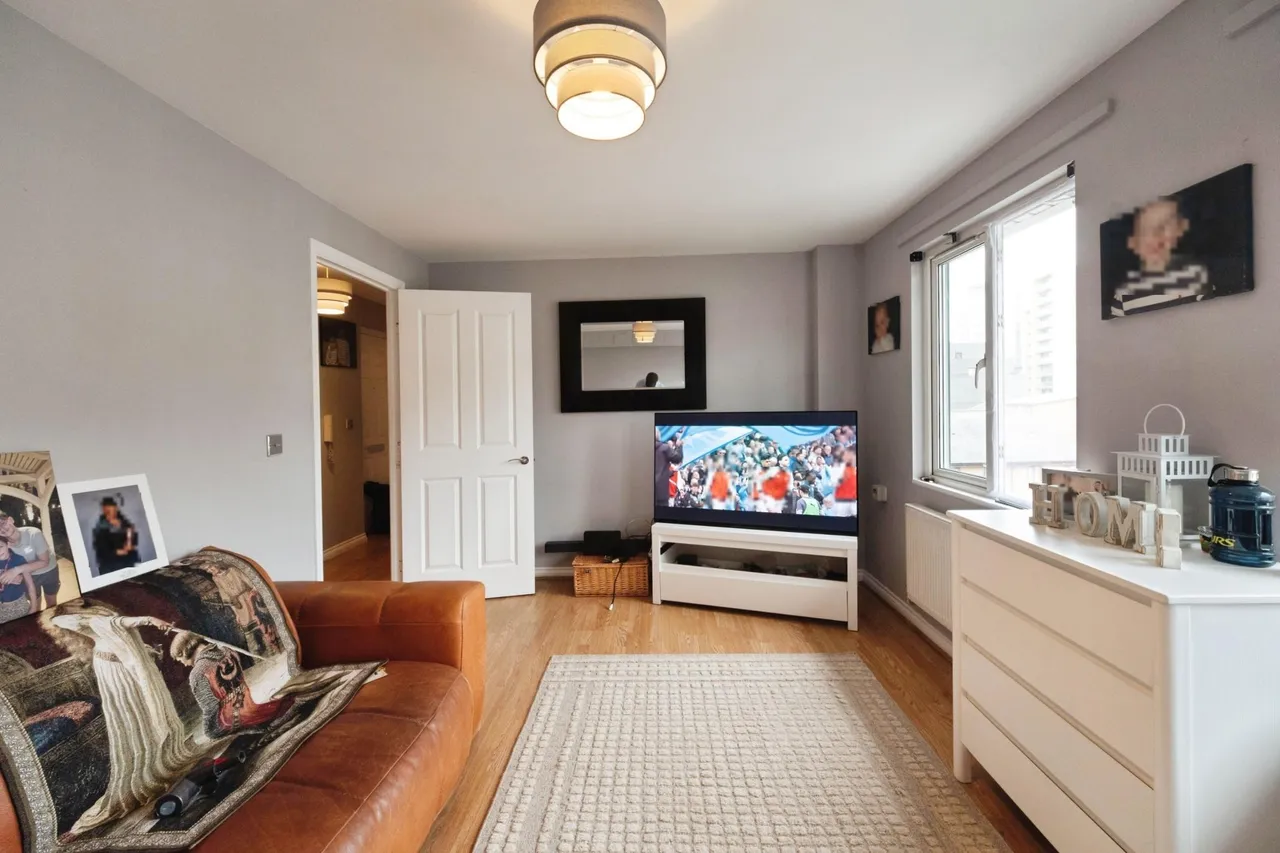 Broomfield Street, London, E14, photo 5
