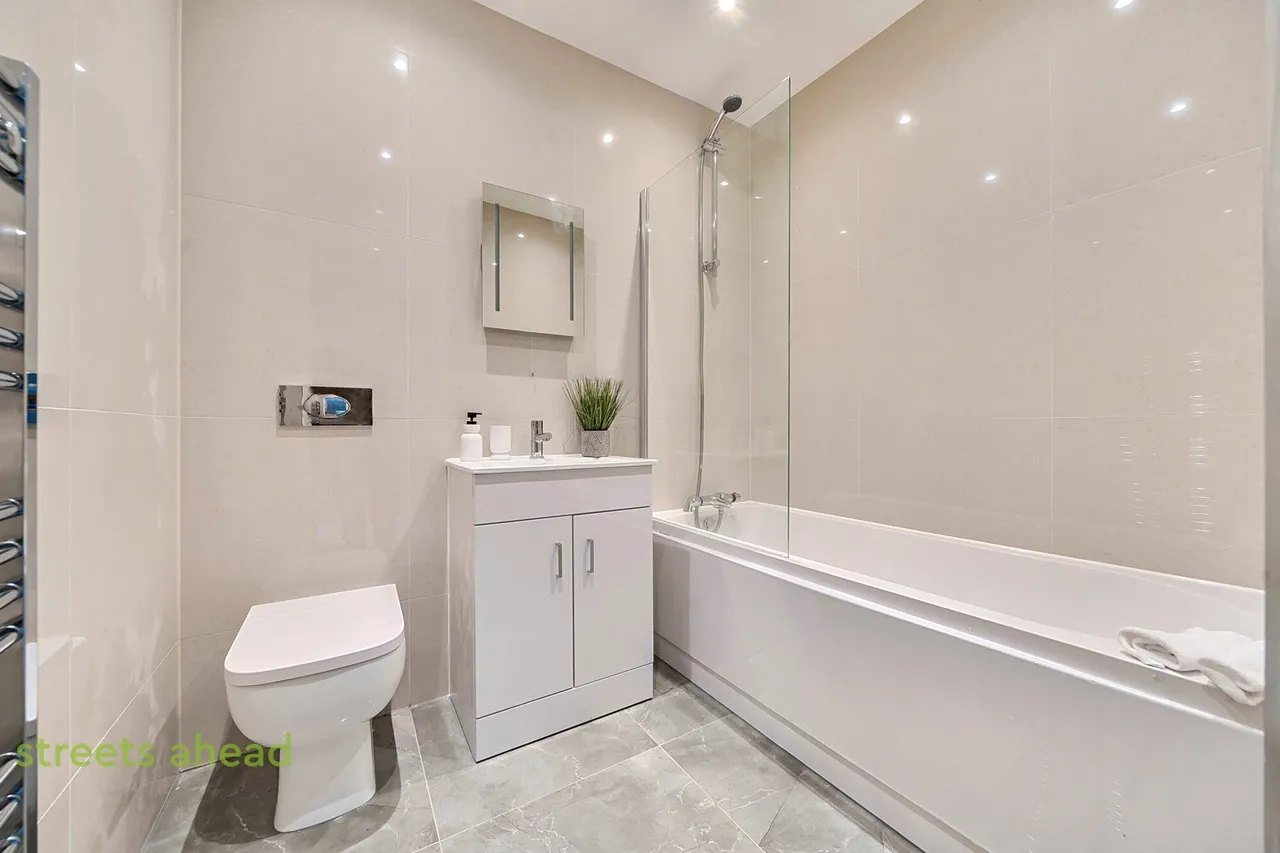 Fairoak Close, Kenley, CR8, photo 13