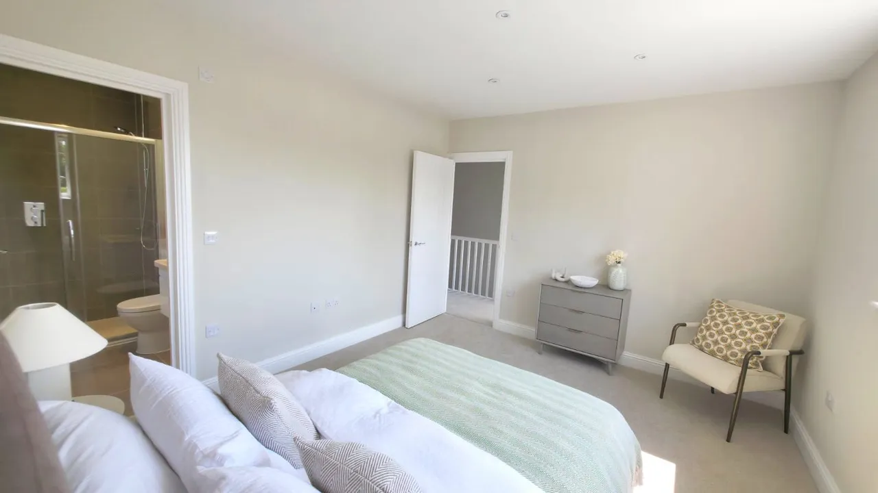 Weatherhill Road, Smallfield, RH6, photo 16