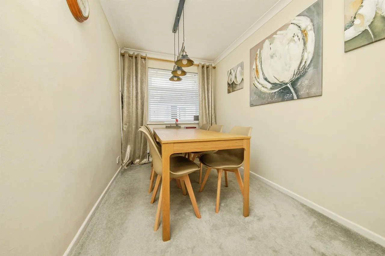 Salary Close, Parsons Heath, COLCHESTER, photo 7