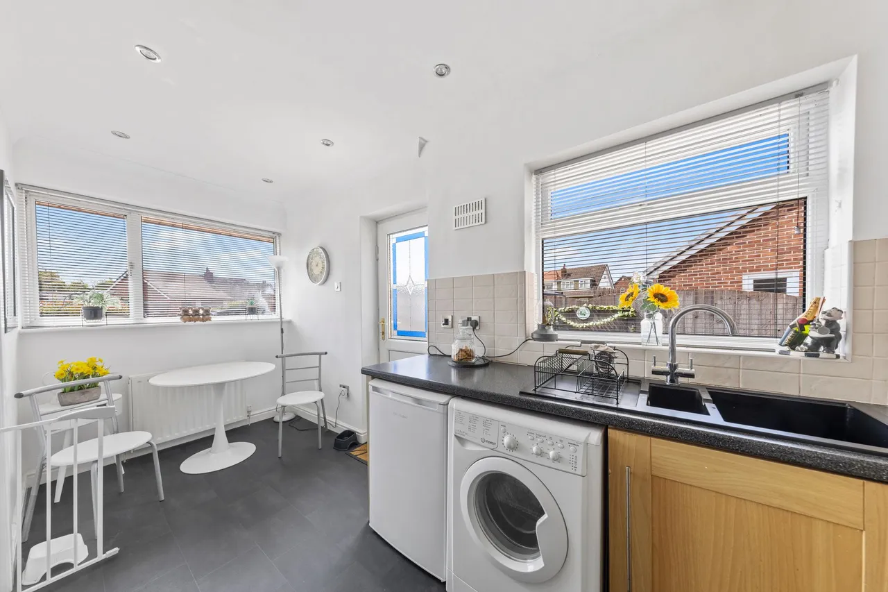 Campbell Crescent, Great Sankey, Warrington, WA5 3DA, photo 6