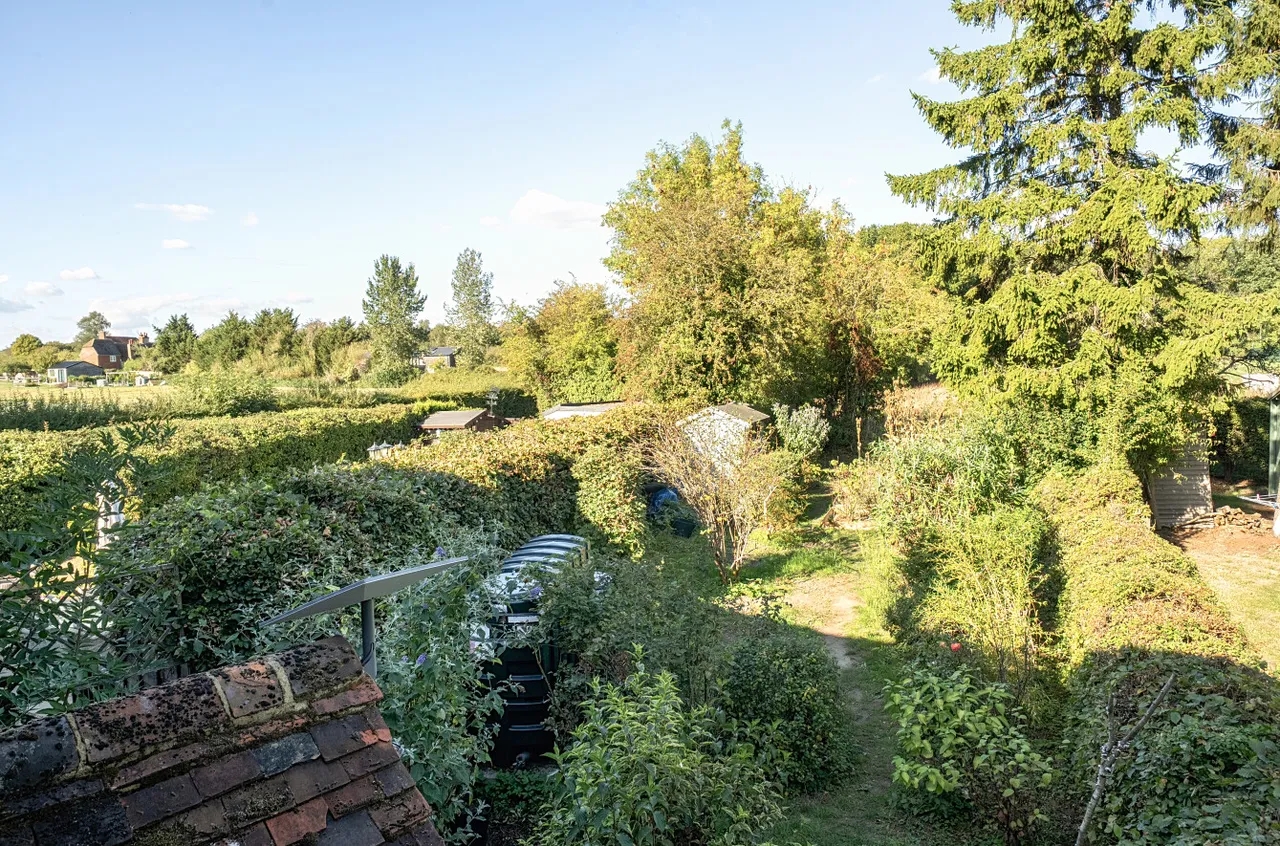 George Street, Hunton, ME15, photo 14