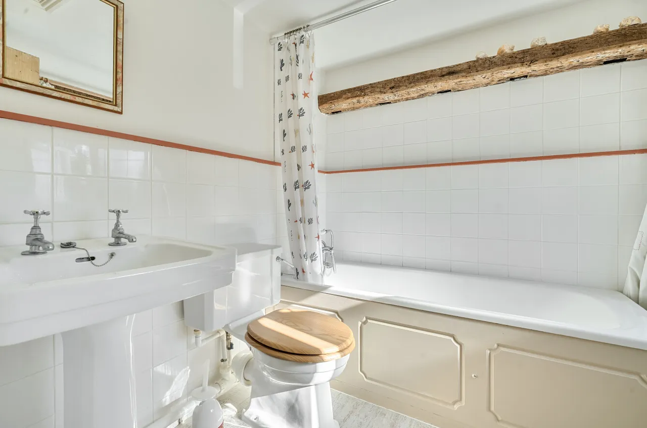 George Street, Hunton, ME15, photo 12