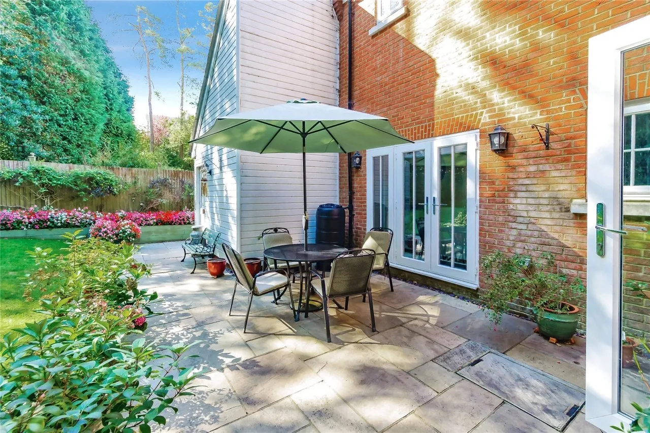 Oakfield, Hawkhurst, TN18, photo 5