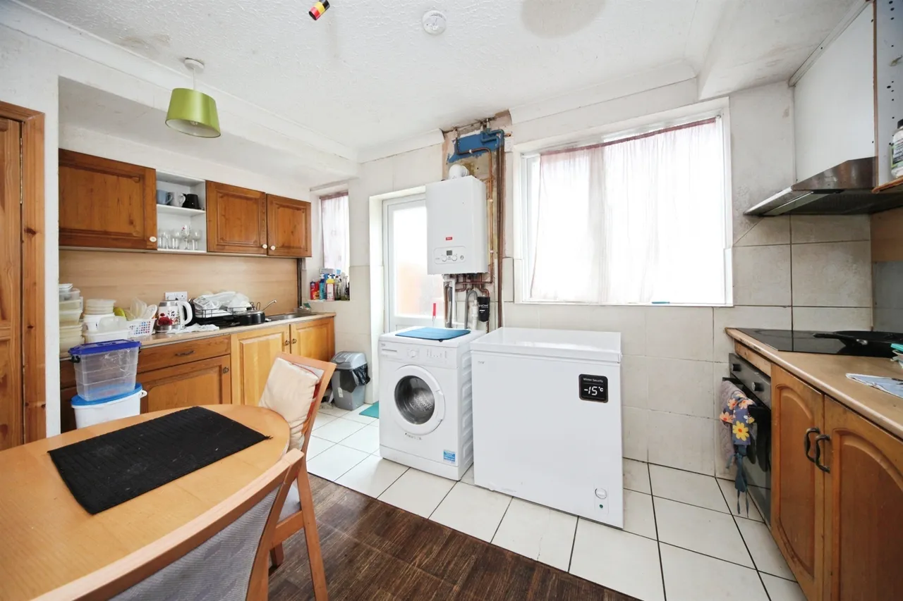 Connaught Road, Luton, LU4, photo 2