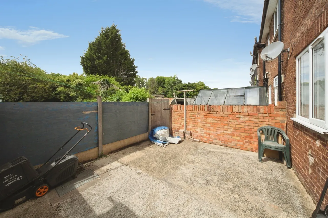 Connaught Road, Luton, LU4, photo 9