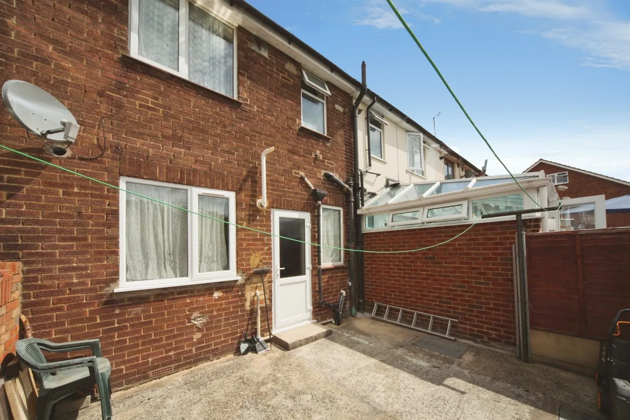 Connaught Road, Luton, LU4, photo 13