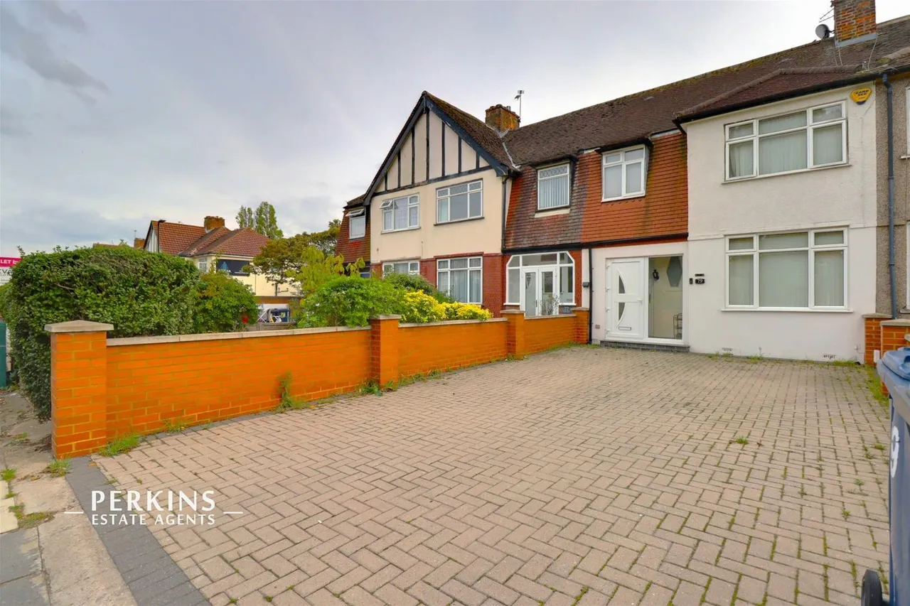 Ruislip Road, Greenford, UB6, photo 10