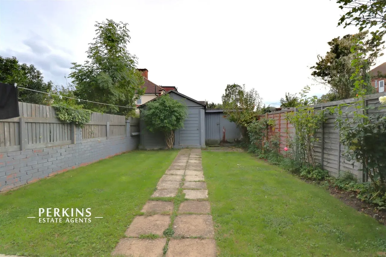 Ruislip Road, Greenford, UB6, photo 9