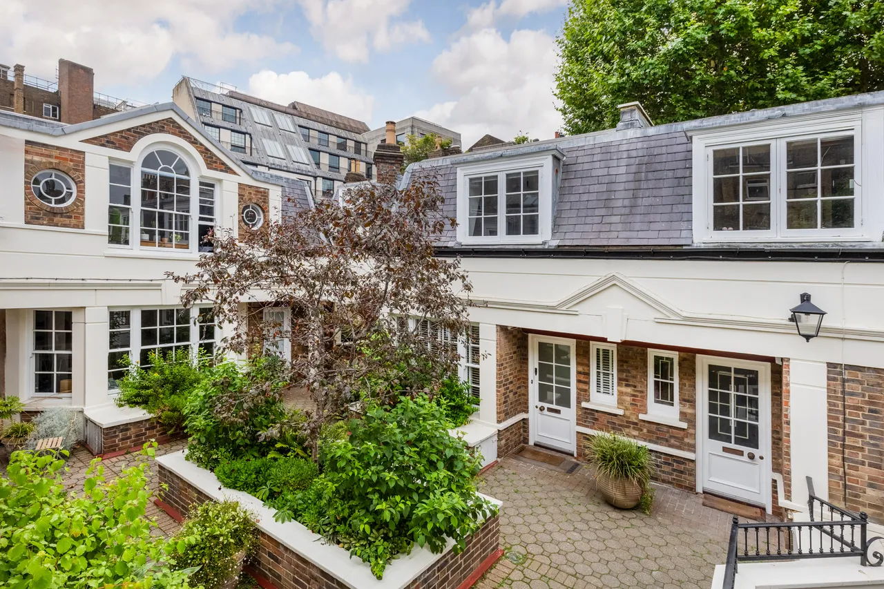 Cobham Court, Chester Close, London, photo 10