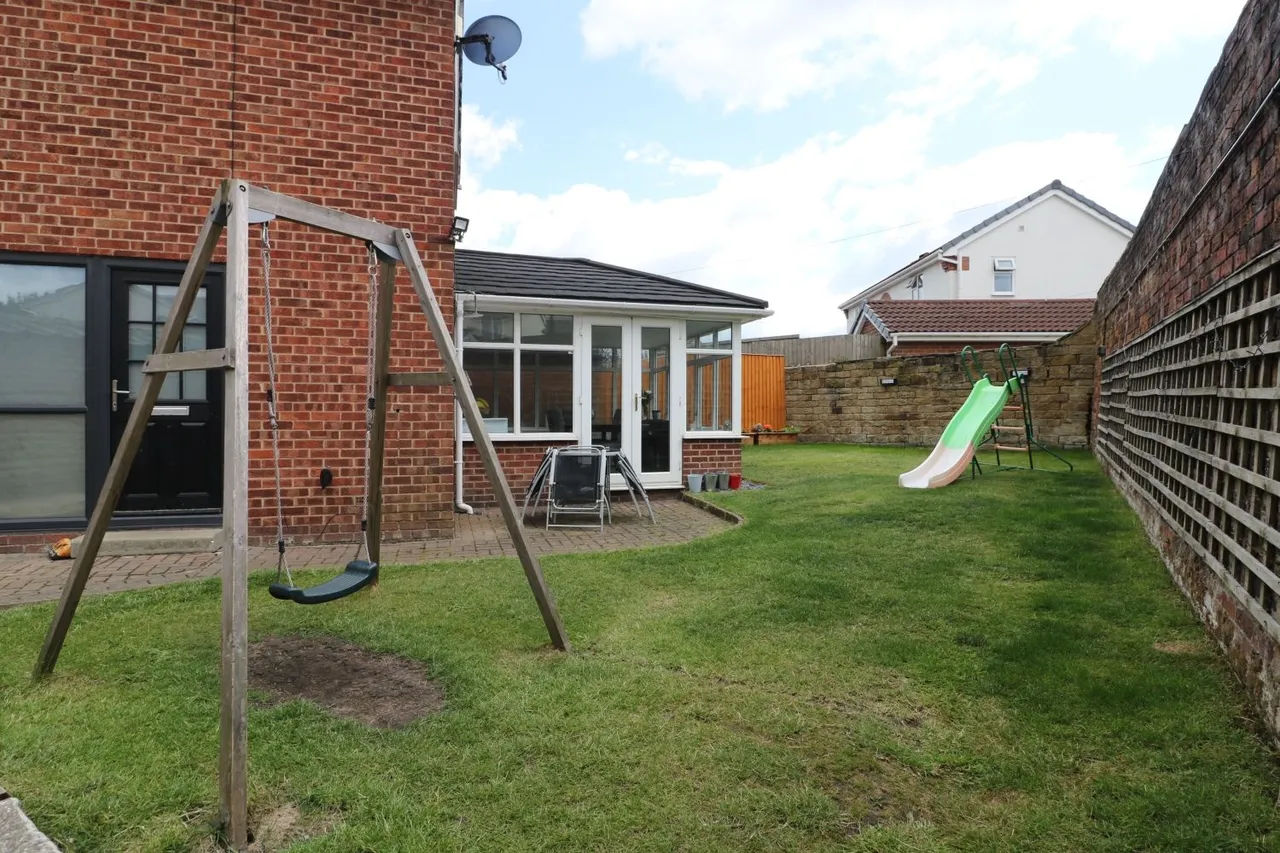 Kirkstone Drive, Gomersal, BD19, photo 17