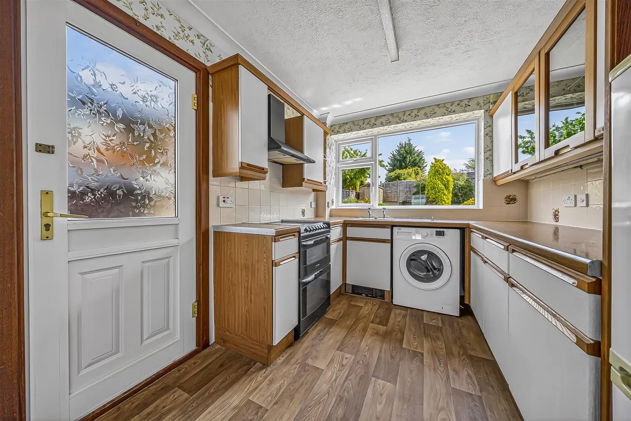 Tiverton Road, Loughborough, photo 10