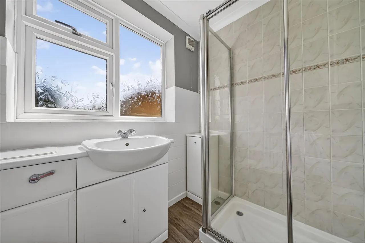 Tiverton Road, Loughborough, photo 18
