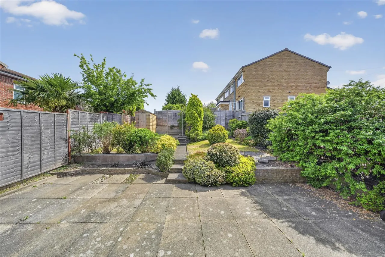 Tiverton Road, Loughborough, photo 21
