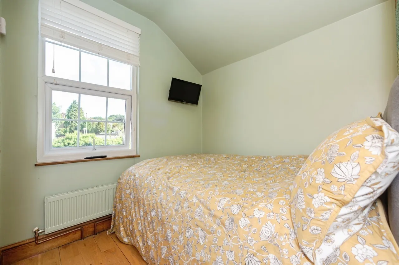 Cross Lane East, Gravesend, DA12, photo 11