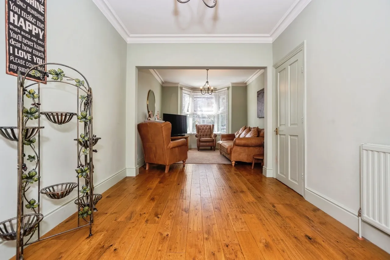 3 bed house for sale, Cross Lane East, Gravesend, DA12