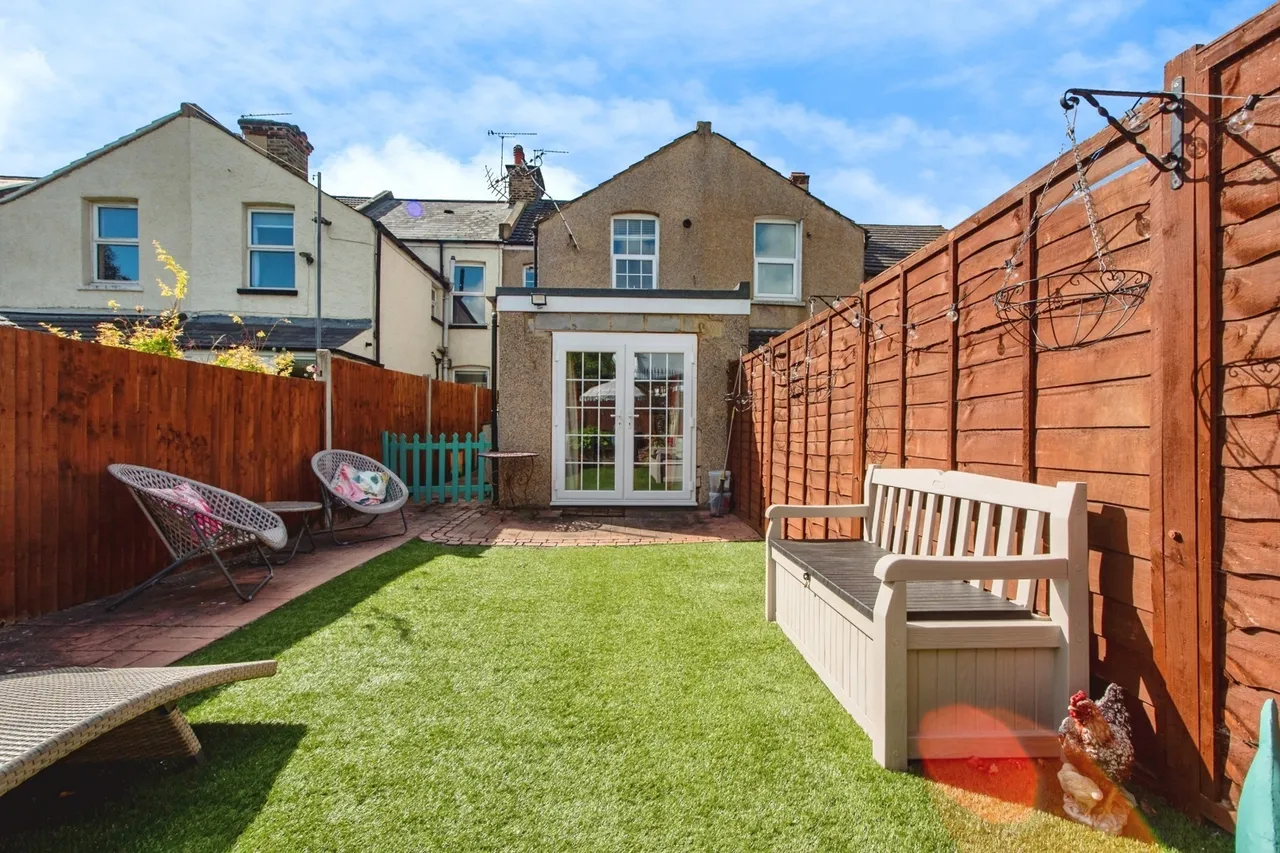Cross Lane East, Gravesend, DA12, photo 2