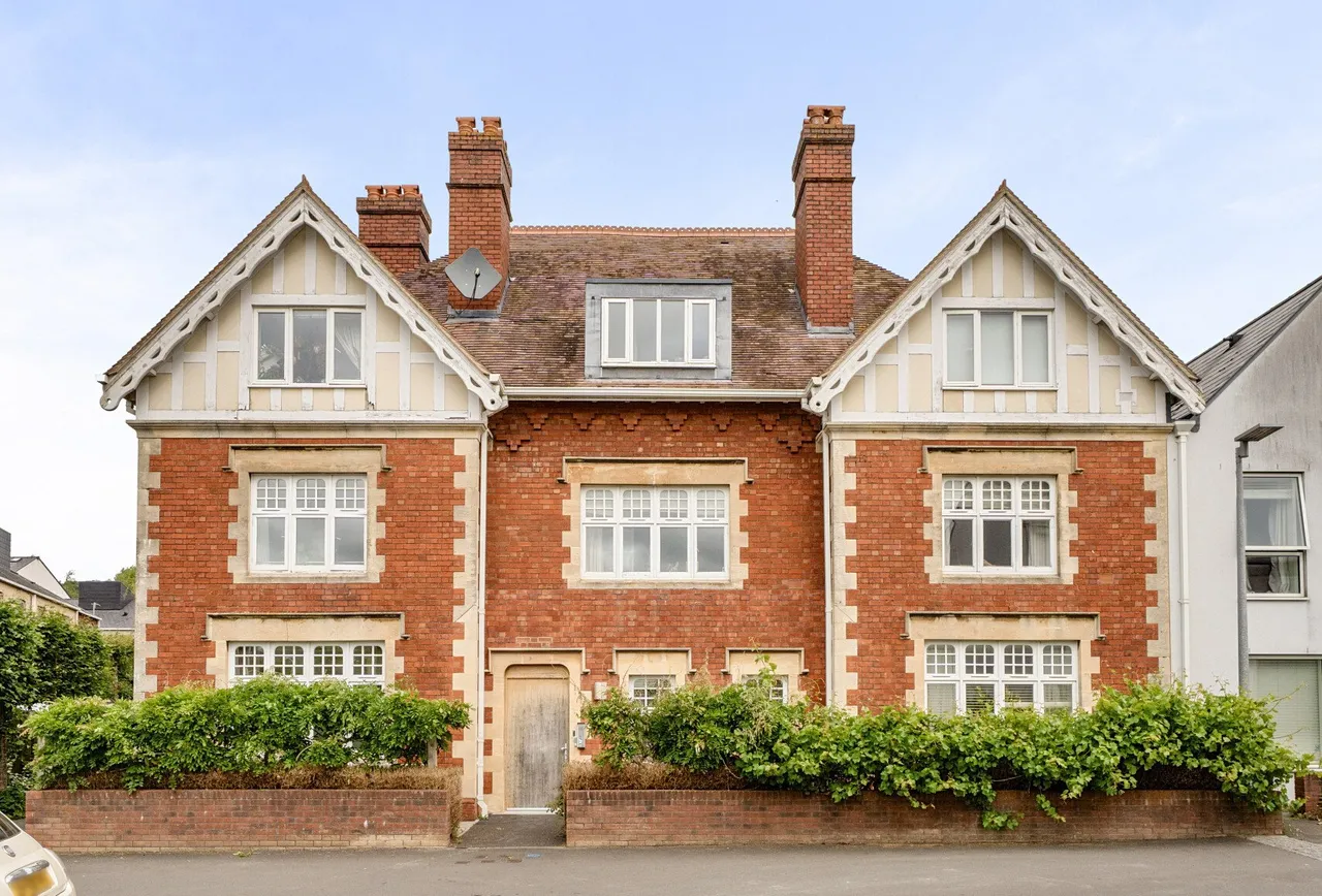 1 bed house for sale — Old Hospital Lawn, Stroud, GL5 4GA
