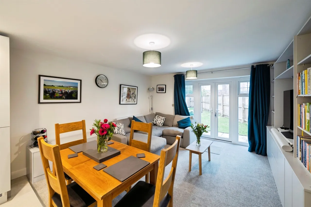 Hannay Close, WIRRAL, photo 2
