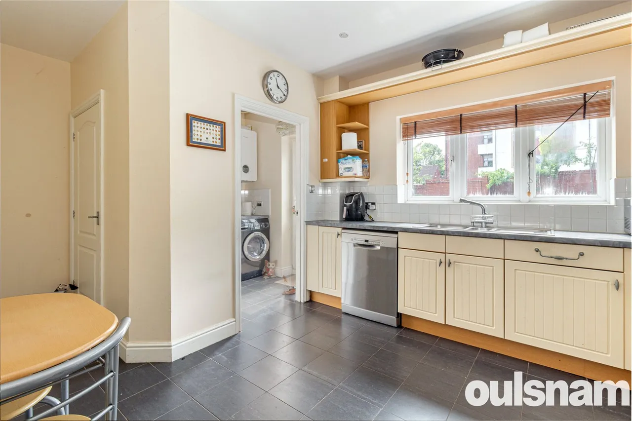 Middlepark Drive, Northfield, Birmingham, West Midlands, B31 2FL, photo 7