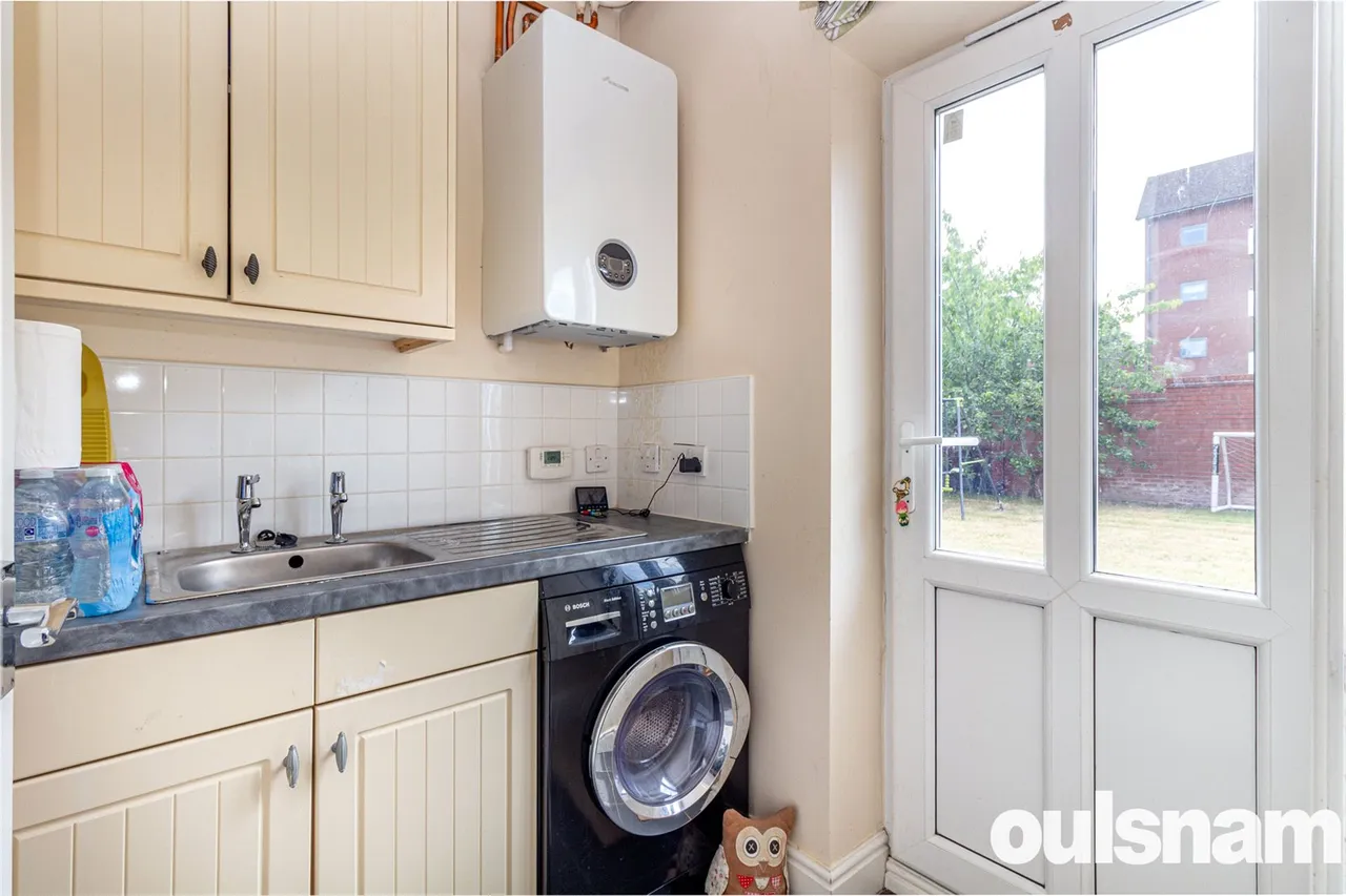 Middlepark Drive, Northfield, Birmingham, West Midlands, B31 2FL, photo 10