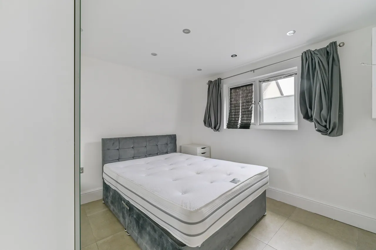 Thornton Heath, CR7, photo 32