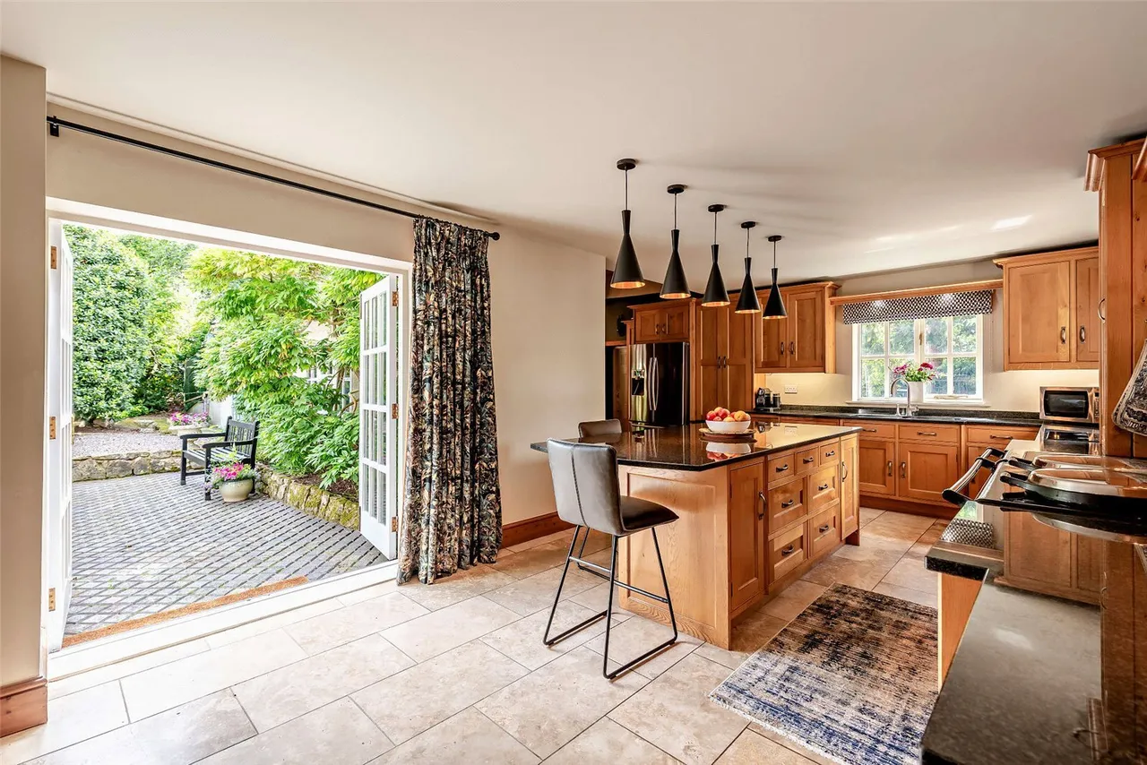 Springfield Lane, Marford, LL12, photo 9