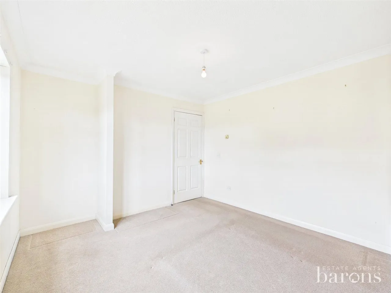 Gershwin Court, Basingstoke, RG22, photo 5