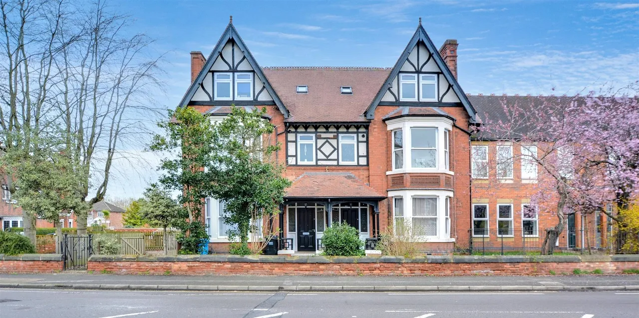 2 bed flat to rent, Derby Road, Long Eaton, NG10