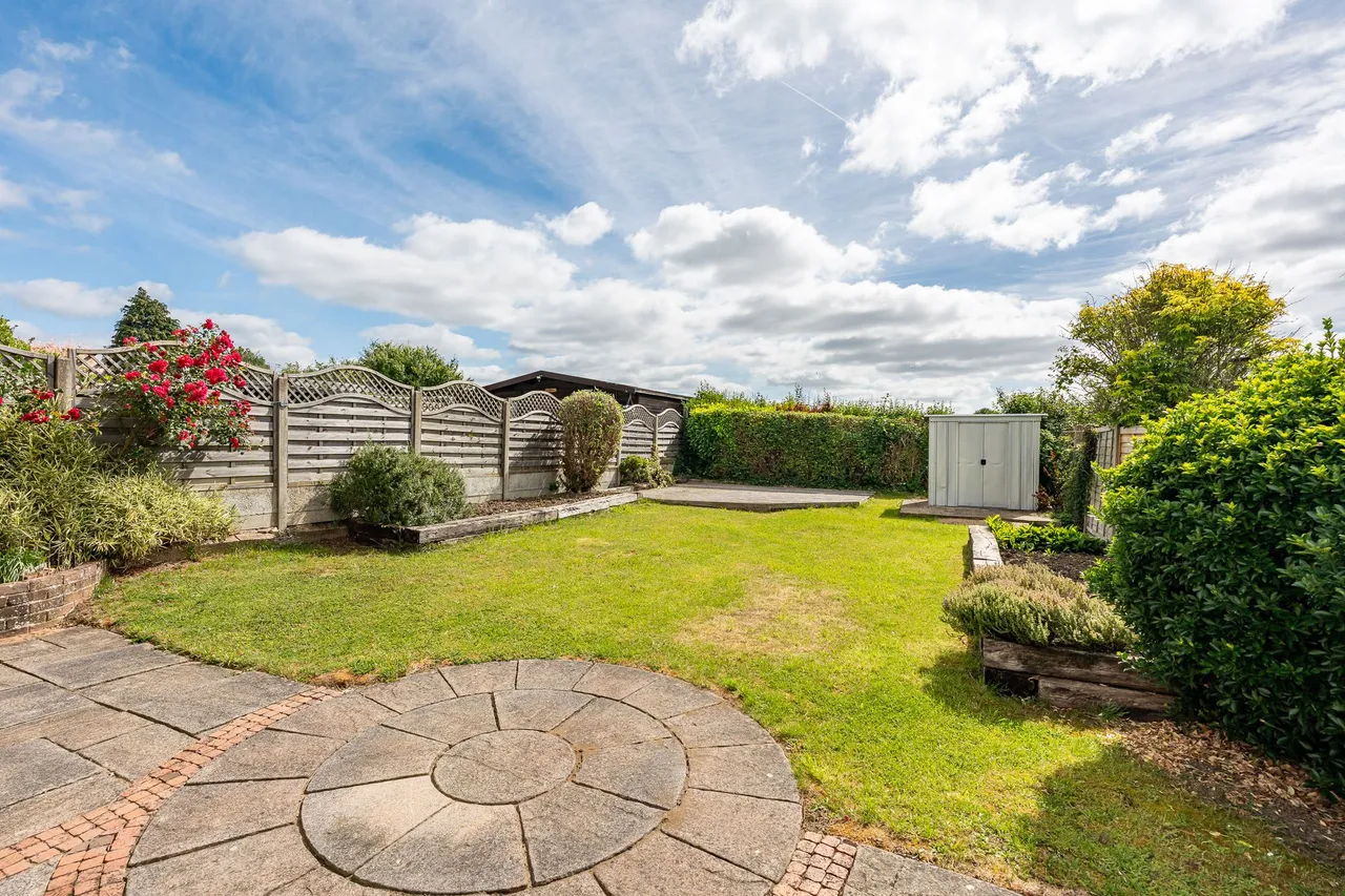 Cozens Road, WARE, Ware, SG12 7HJ, photo 2