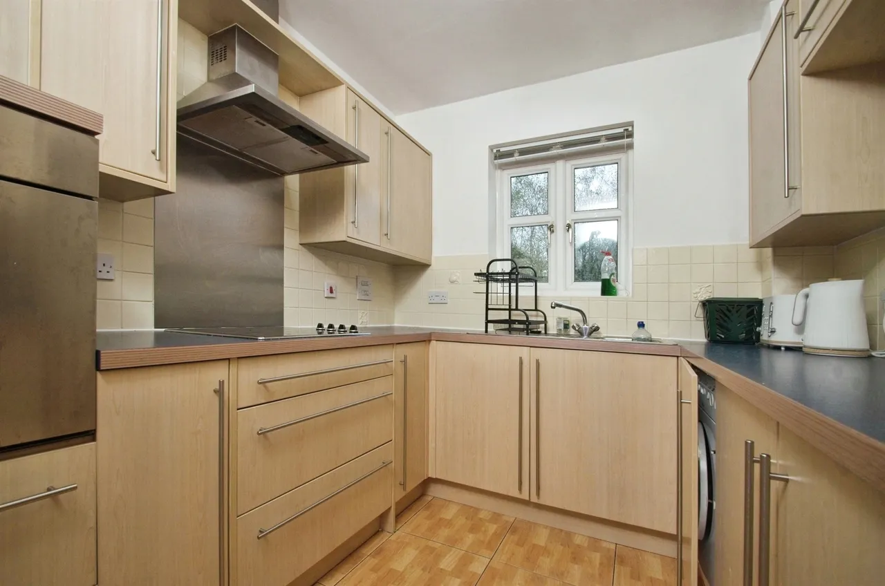 Woodruff Way, Cardiff, CF14, photo 2