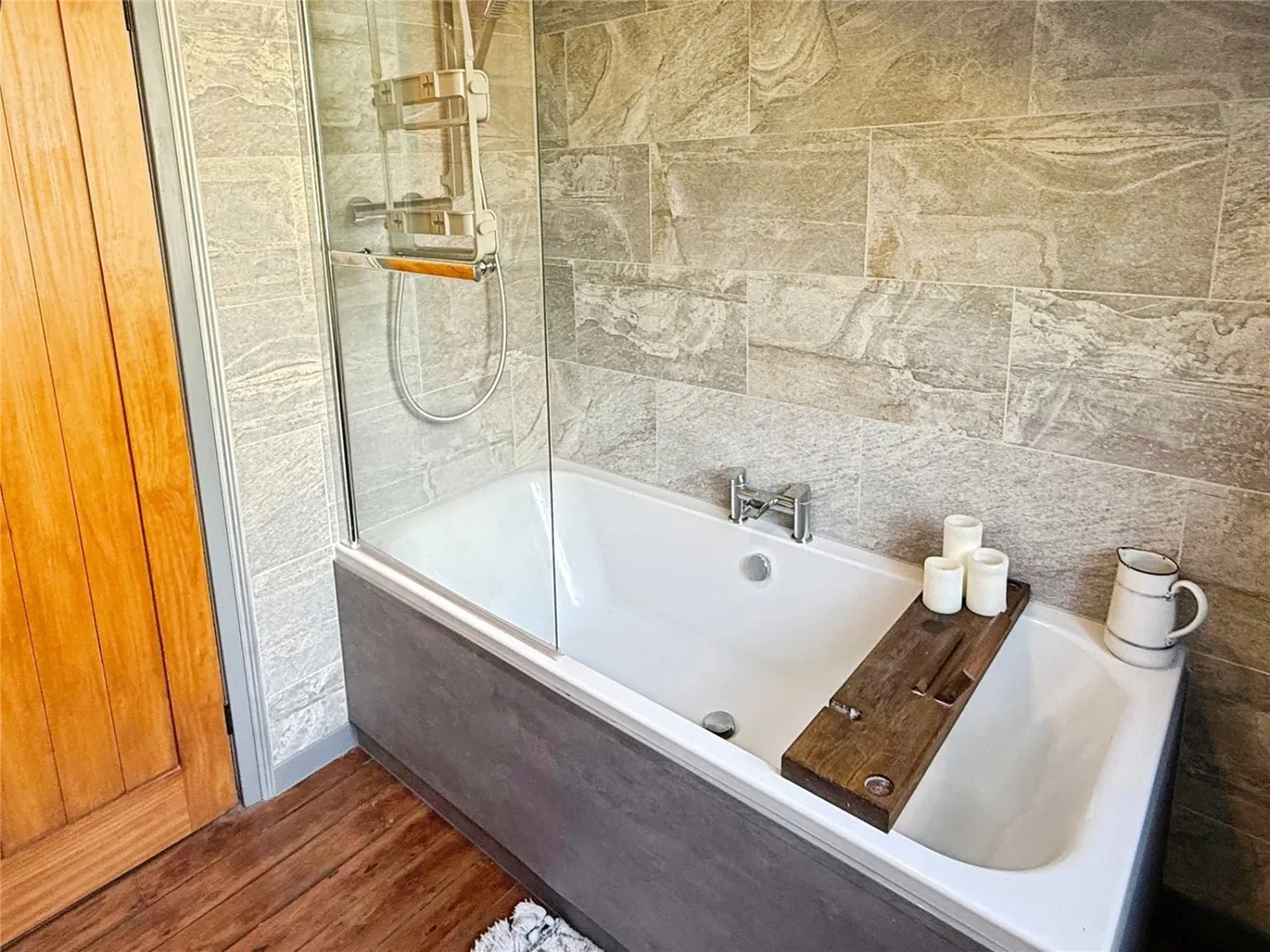 Robin Lane, Dewsbury, WF13, photo 14