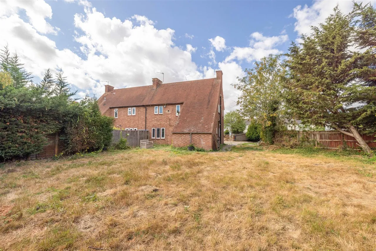 Meadow Way, Fifield, Maidenhead, SL6 2PE, photo 16