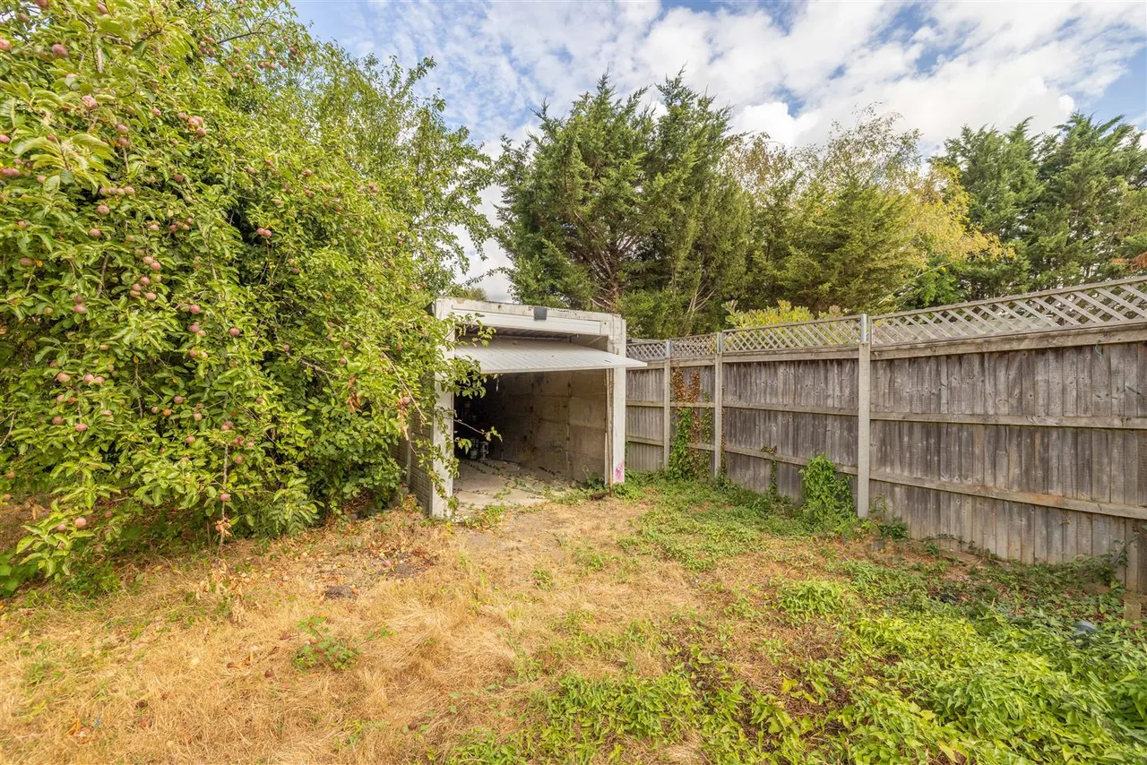 Meadow Way, Fifield, Maidenhead, SL6 2PE, photo 19