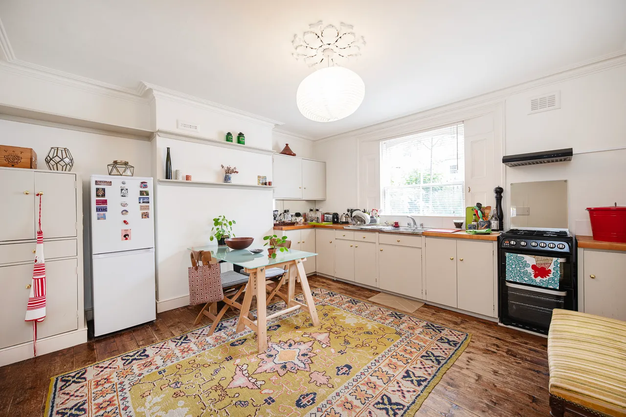 94a Colvestone Crescent, London, photo 10