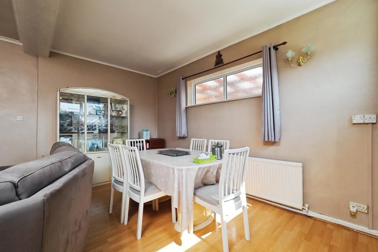 Seven Oaks Crescent, Bramcote Hills, Nottingham, Nottinghamshire, NG9, photo 11