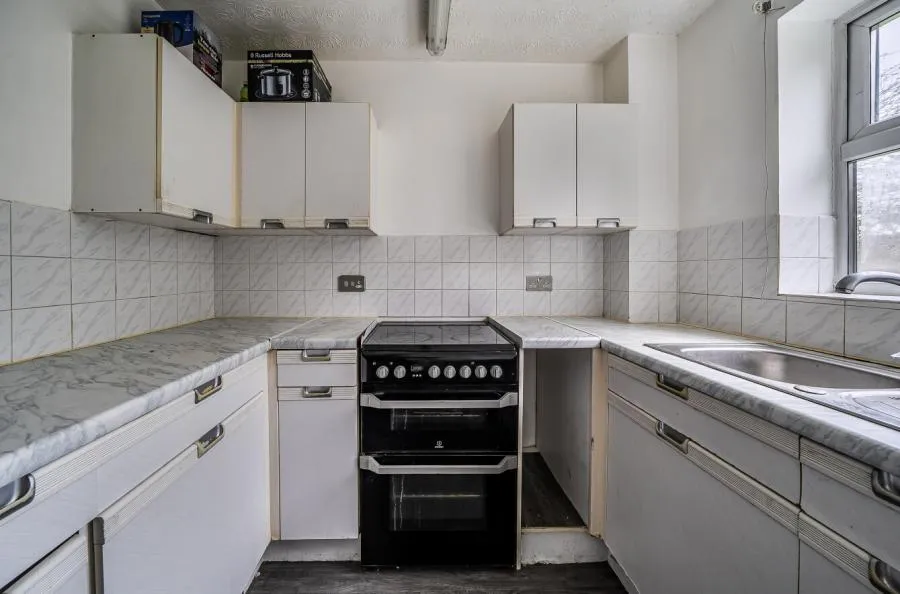Chigwell Lane, Loughton, IG10, photo 4