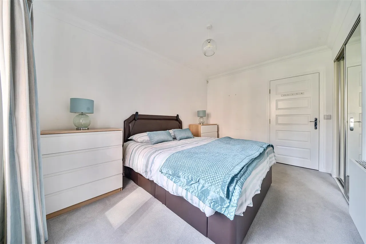St. Peters Road, Portishead, BS20, photo 7