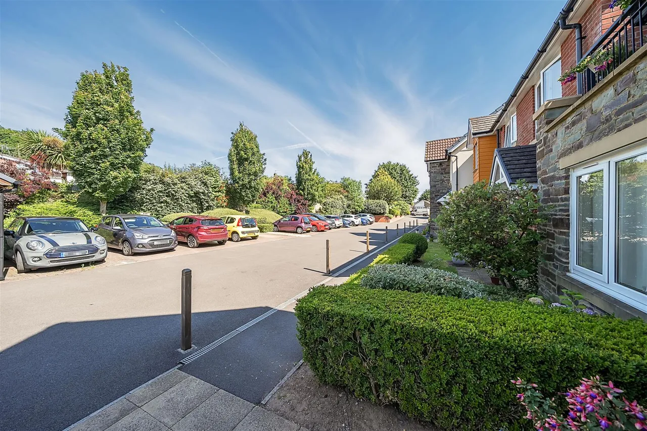 St. Peters Road, Portishead, BS20, photo 12