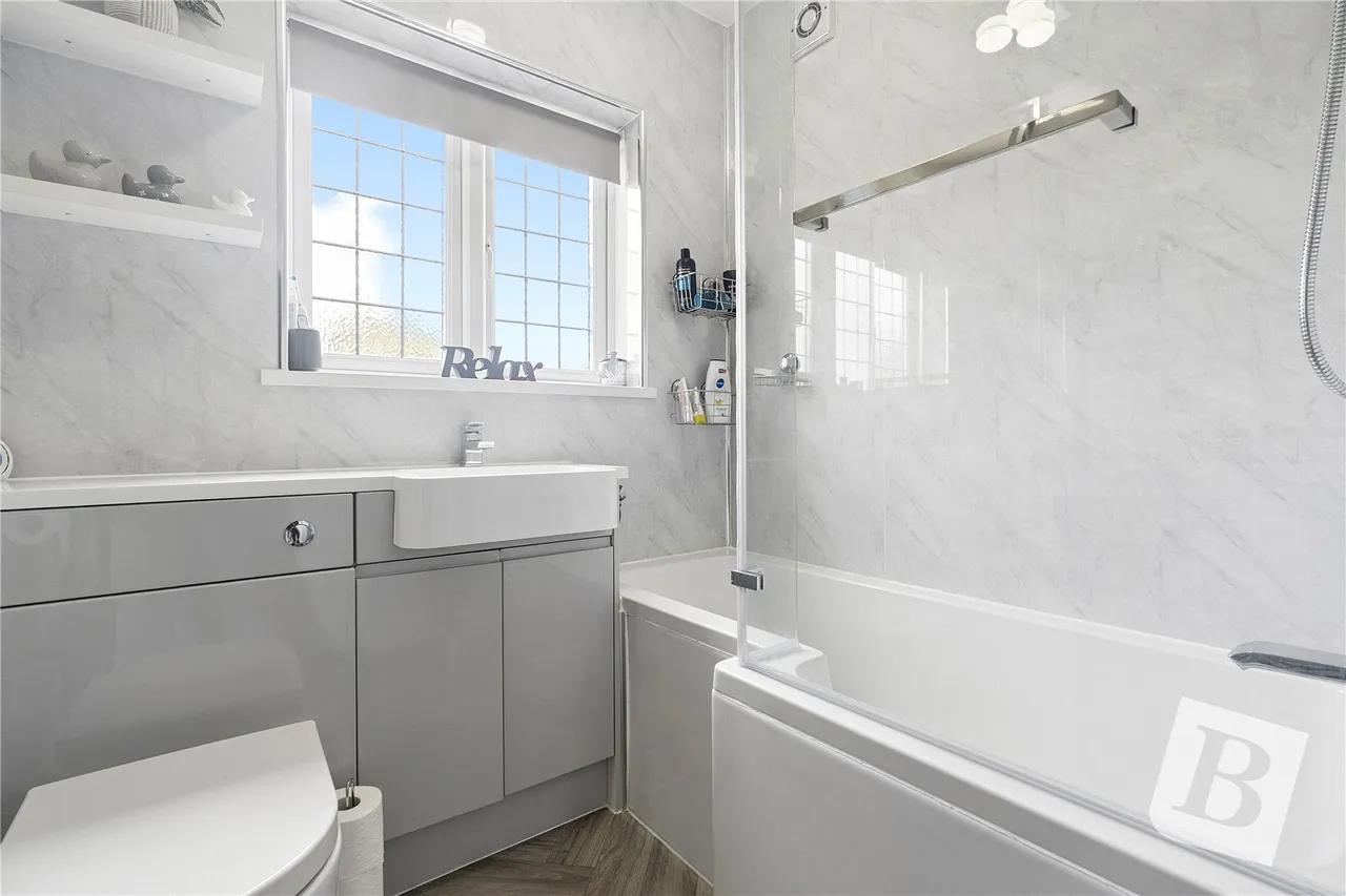 Glenwood Drive, Romford, RM2, photo 4
