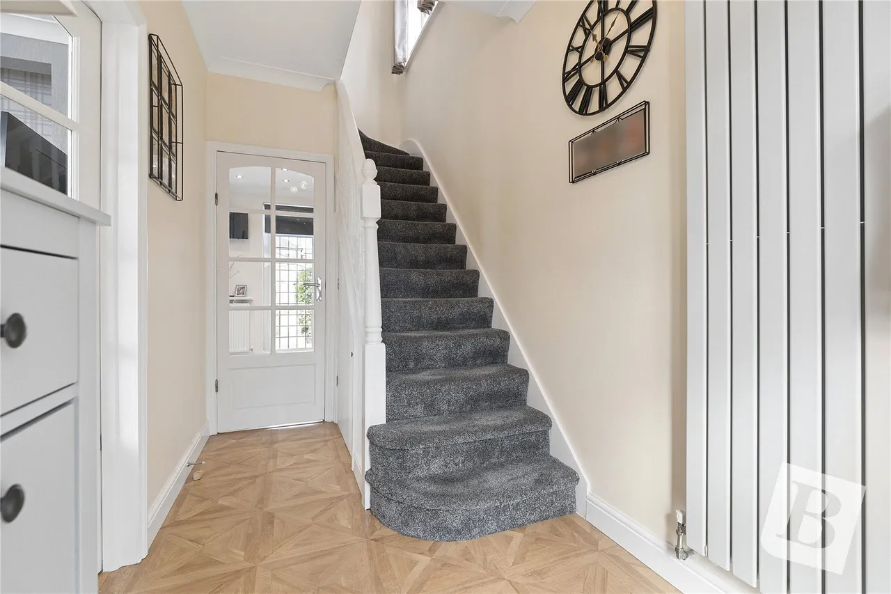 Glenwood Drive, Romford, RM2, photo 6