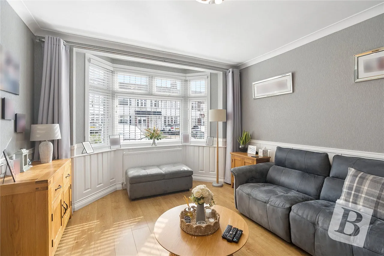 Glenwood Drive, Romford, RM2, photo 2