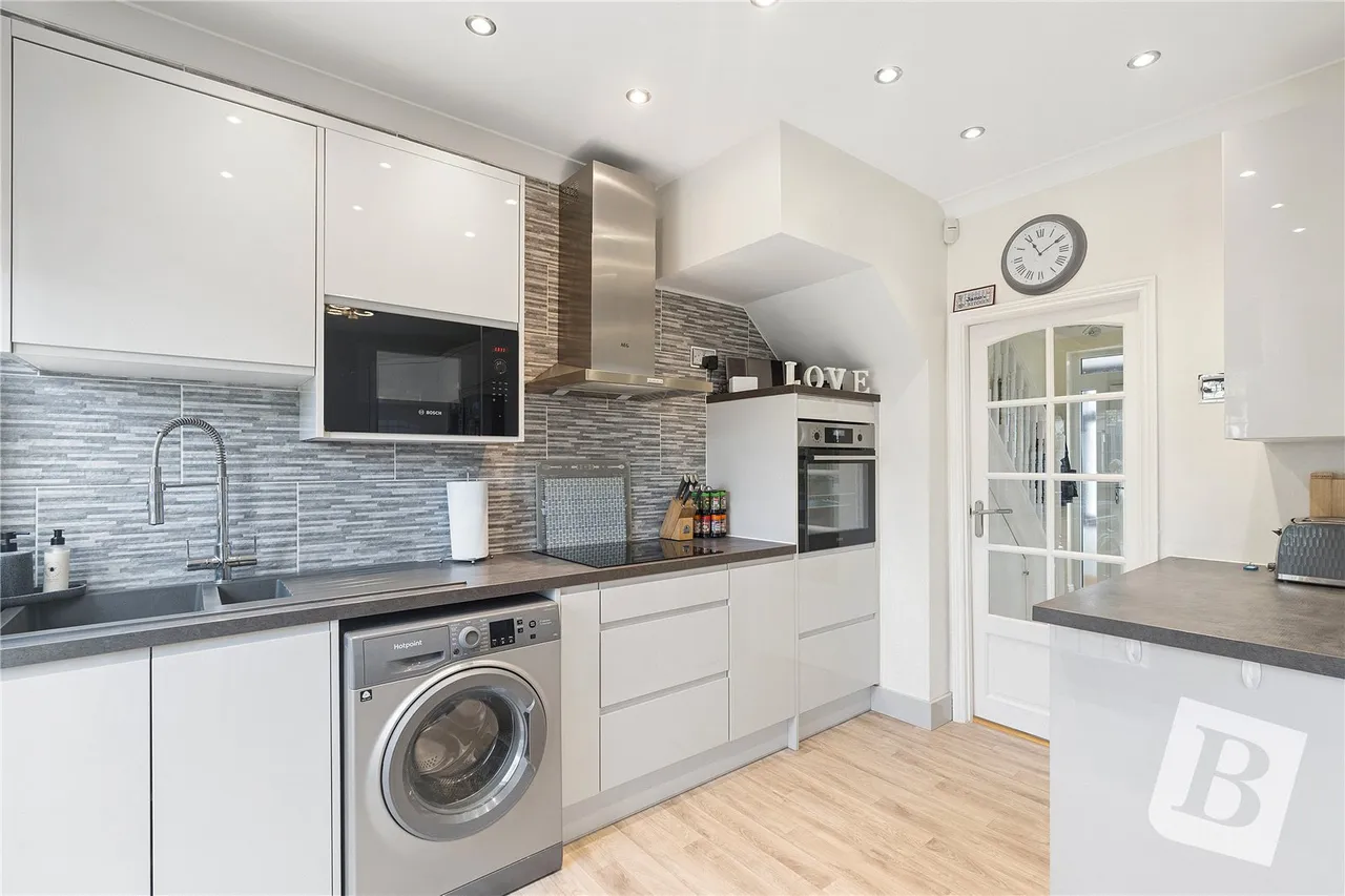 Glenwood Drive, Romford, RM2, photo 5