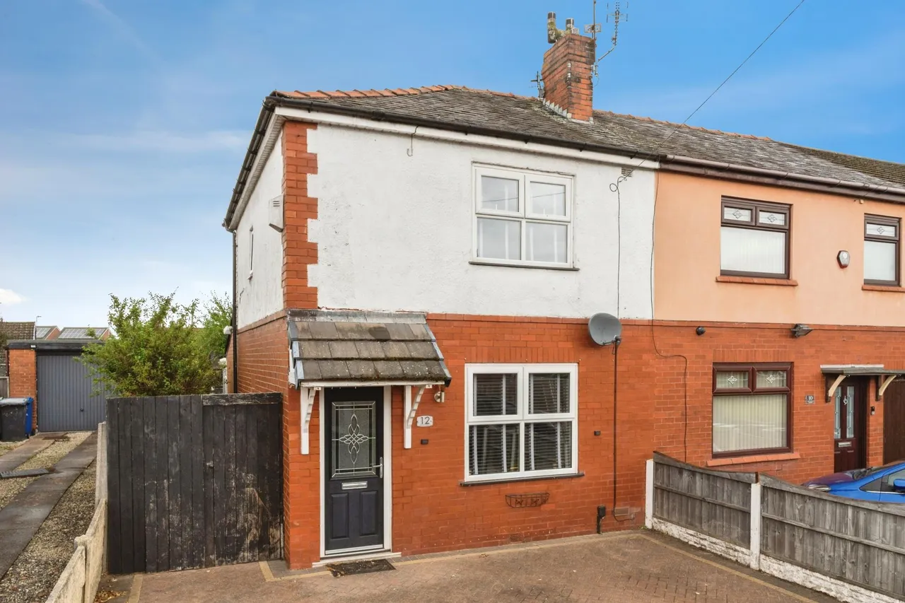 Heath Gardens, Wigan, WN2, photo 20