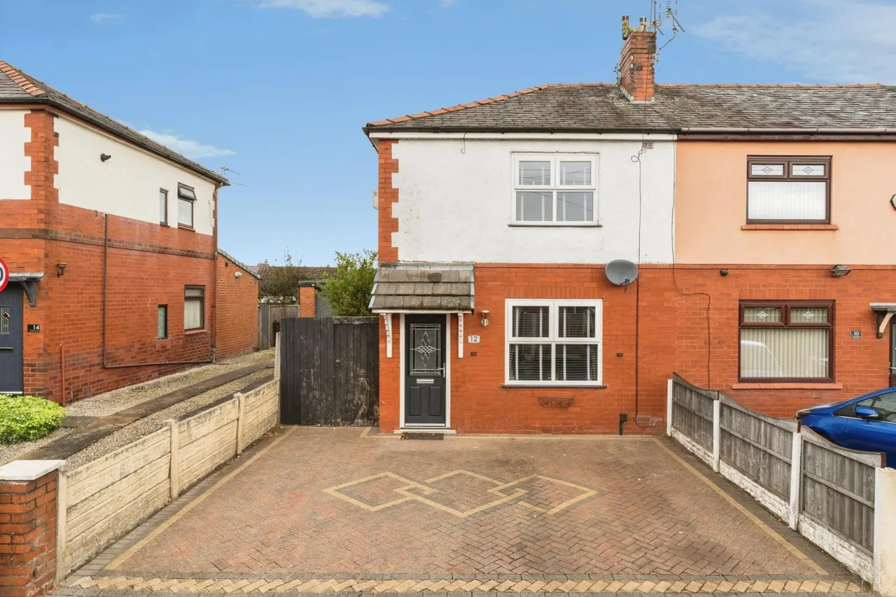 Heath Gardens, Wigan, WN2, photo 17