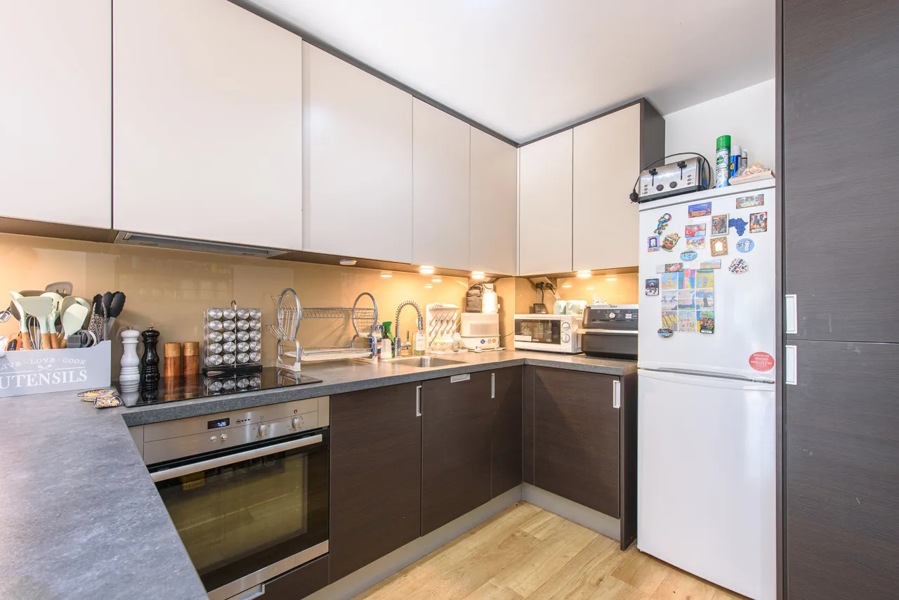 3 Emerald House, 2 Commander Avenue, London, photo 4
