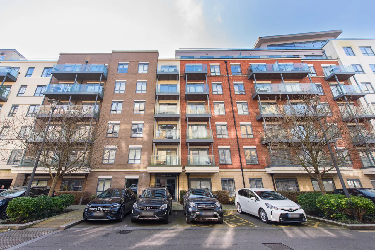 2 bed flat for sale — 3 Emerald House, 2 Commander Avenue, London