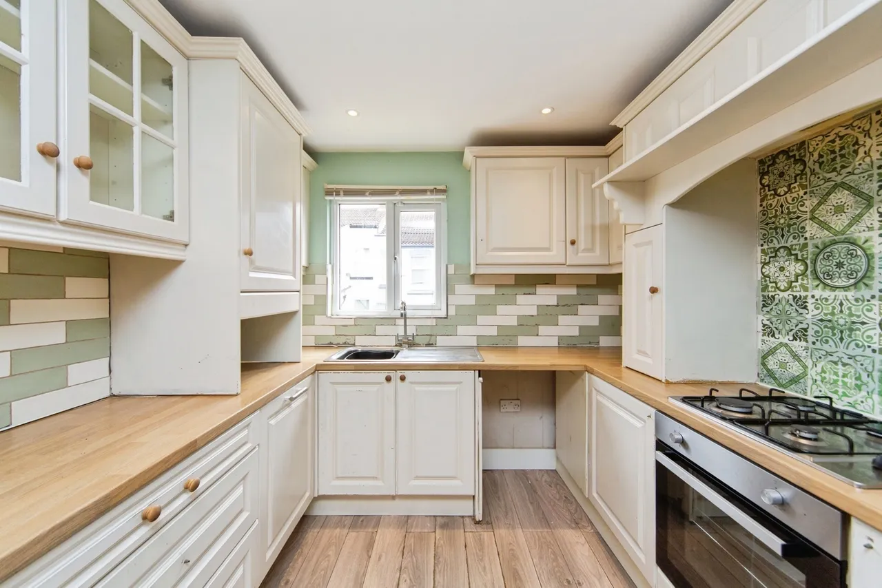 Grasville Road, Birkenhead, CH42, photo 7