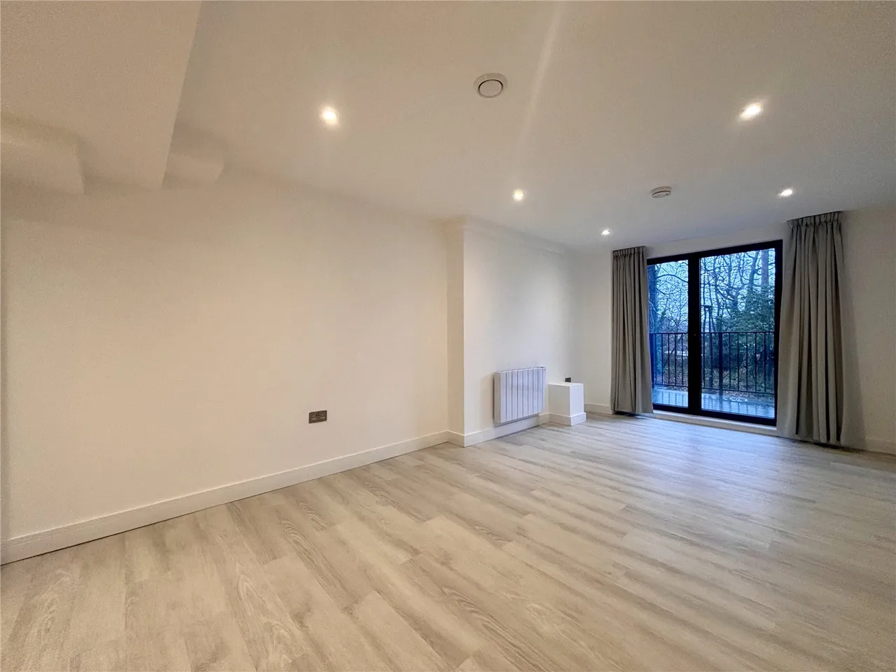 Farnborough Road, Farnborough, Hampshire, GU14 7TF, photo 14
