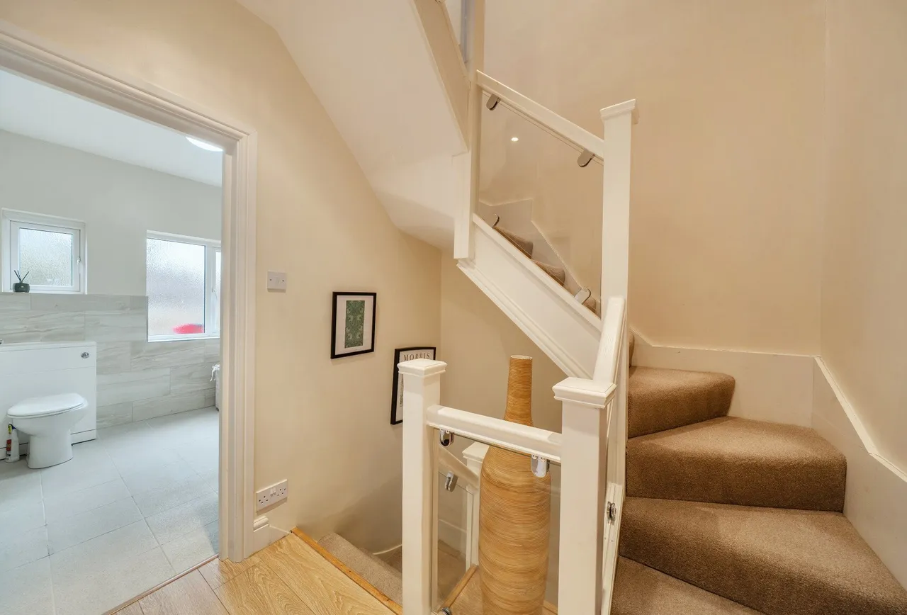 Whitford Gardens, Mitcham, CR4 4AA, photo 16